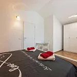 Casa Noemi פורץ
