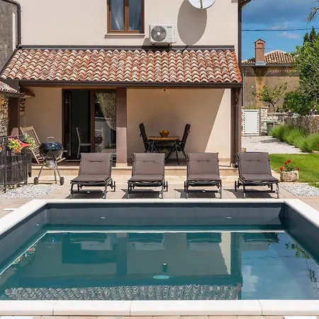 Casa Noemi Holiday home