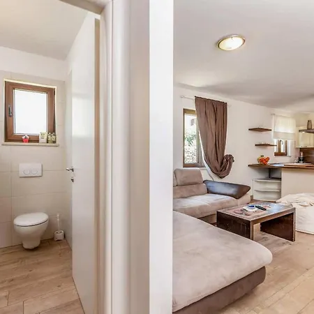 Casa Noemi Holiday home Rakovci